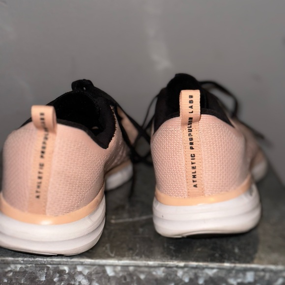 APL 'Techloom Pro' Running Shoe - Picture 2 of 7